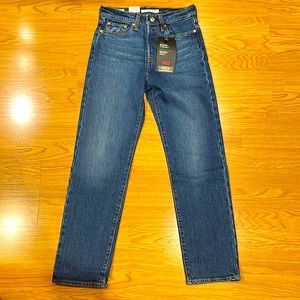 Levi’s Wedgie Straight denim size 25